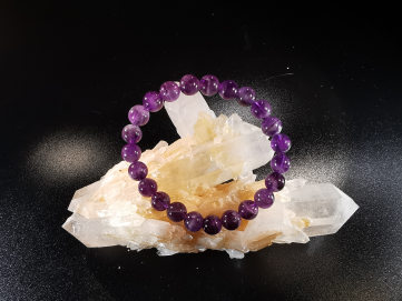 bracelet pierre naturelle 8 mm:  AMETHYSTE CHEVRON