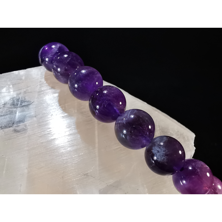 bracelet pierre naturelle 8 mm:  AMETHYSTE CHEVRON