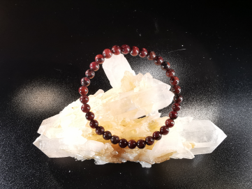 natural stone bracelet 6mm:  GRENAT