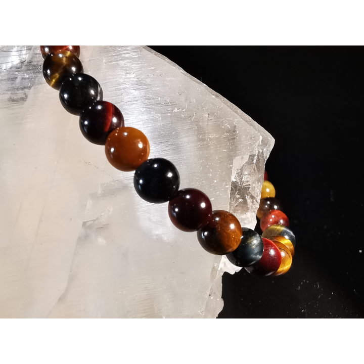 natural stone bracelet 6mm:  TROIS OEILS