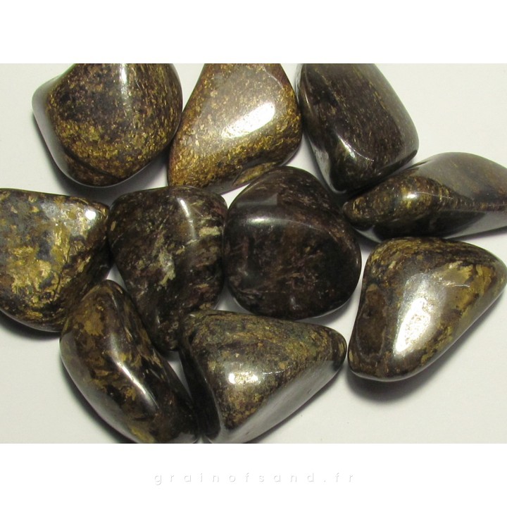 pierre roulée : bronzite