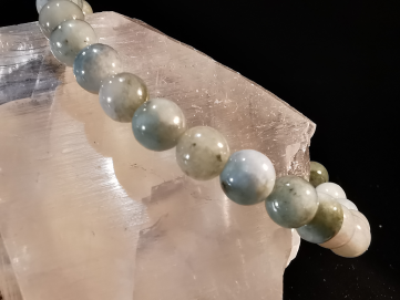 bracelet pierre naturelle 8 mm:  JADEITE