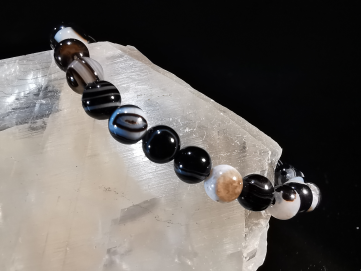 bracelet pierre naturelle 6 mm:  AGATE OEIL