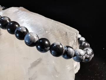 bracelet pierre naturelle 6 mm:  OBSIDIENNE FLOCON DE NEIGE