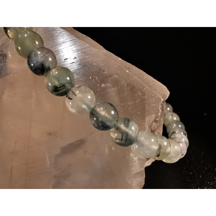 bracelet pierre naturelle 6 mm:  PREHNITE