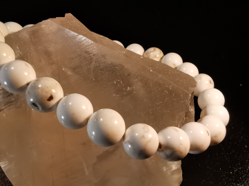 bracelet pierre naturelle 8 mm:  MAGNESITE