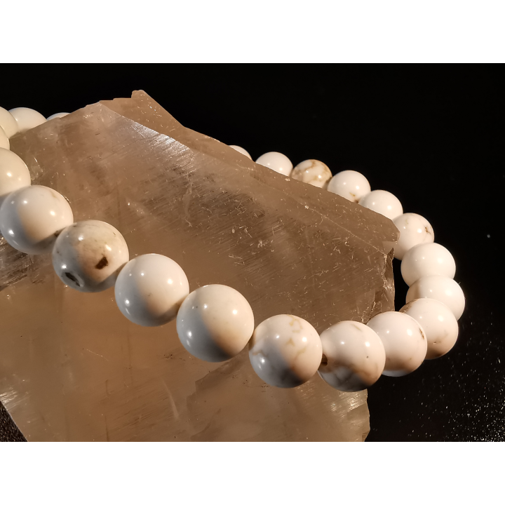 natural stone bracelet 8 mm: MAGNESITE