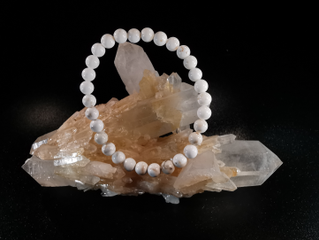 natural stone bracelet 6 mm: MAGNESITE