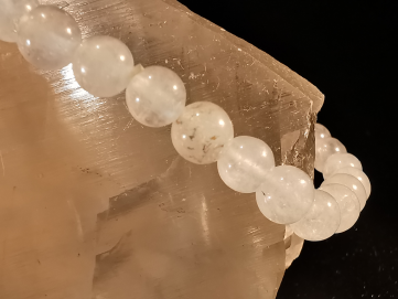 bracelet pierre naturelle 6 mm:  JADE BLANC