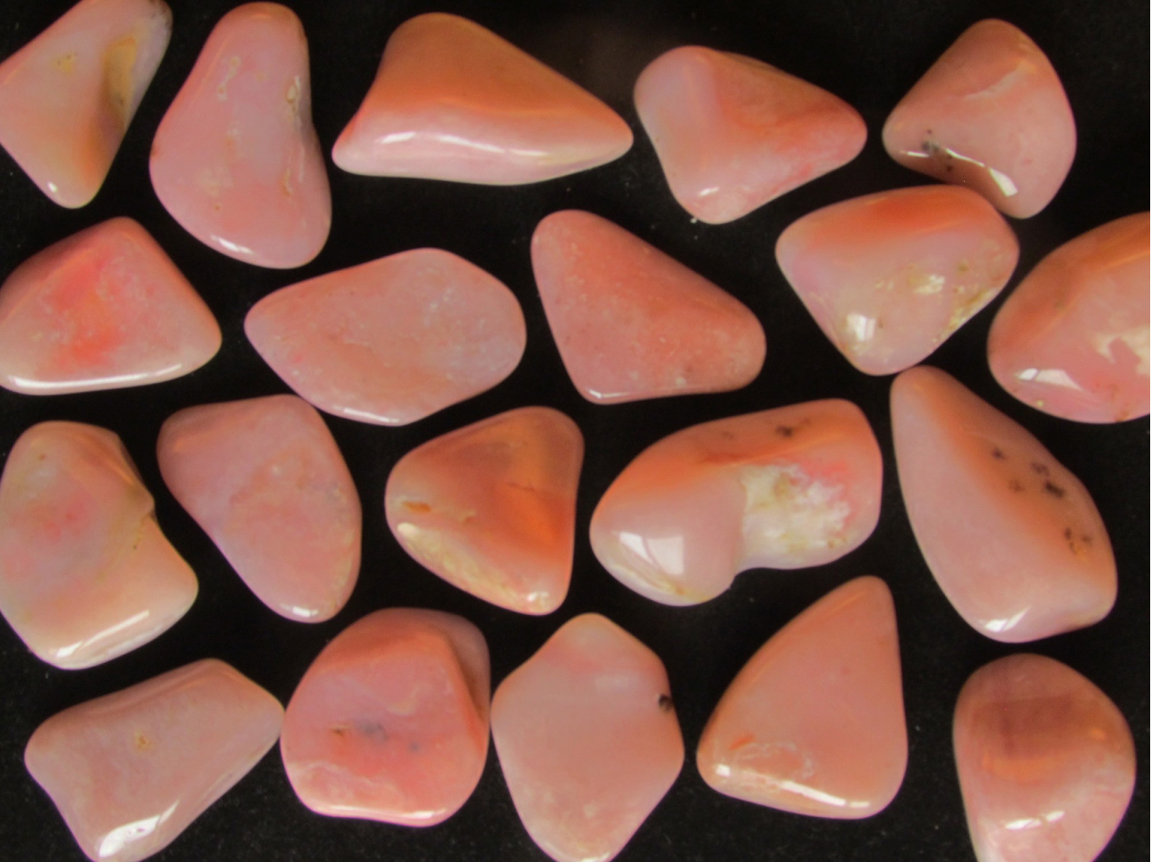 pierre roulée : opale rose