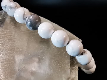 bracelet pierre naturelle 8 mm:  HOWLITE