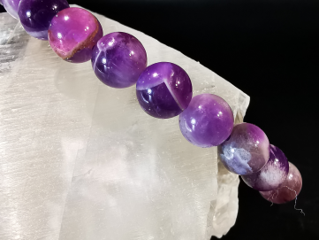 natural stone bracelet 6mm:  AMETHYSTE CHEVRON