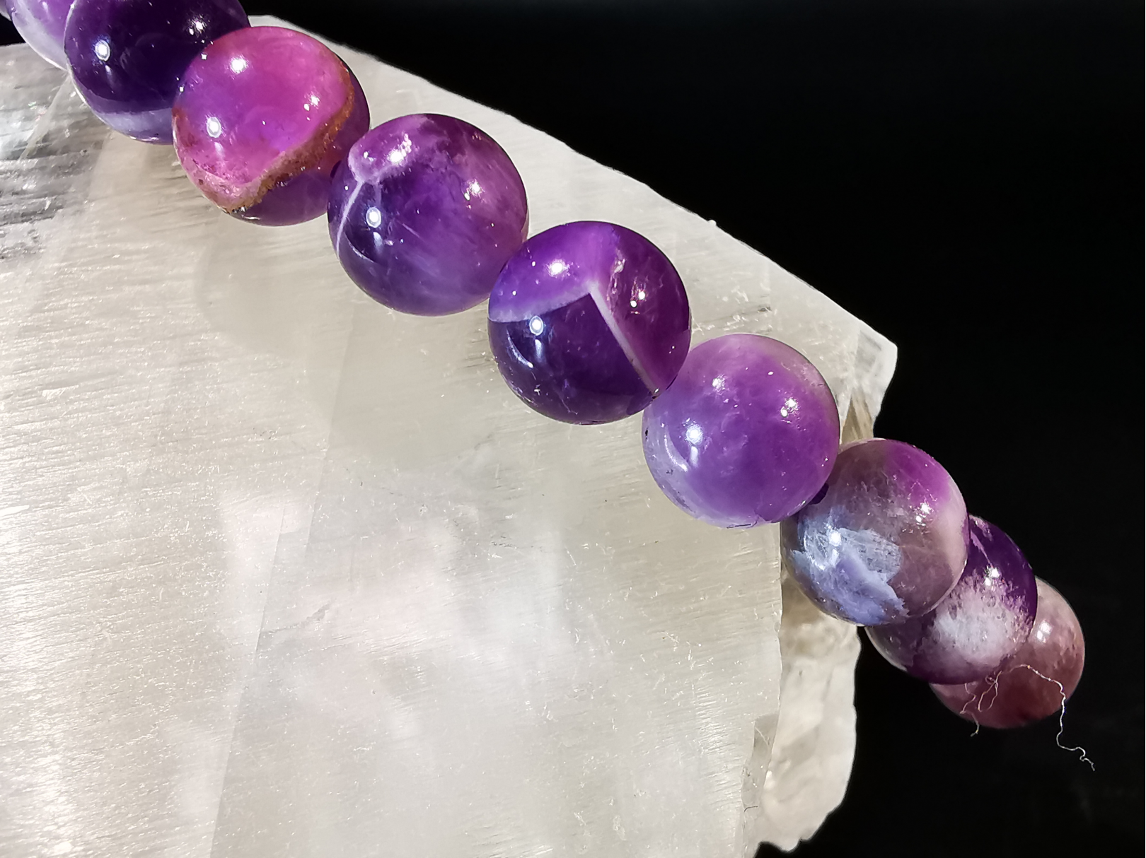 natural stone bracelet 6mm:  AMETHYSTE CHEVRON