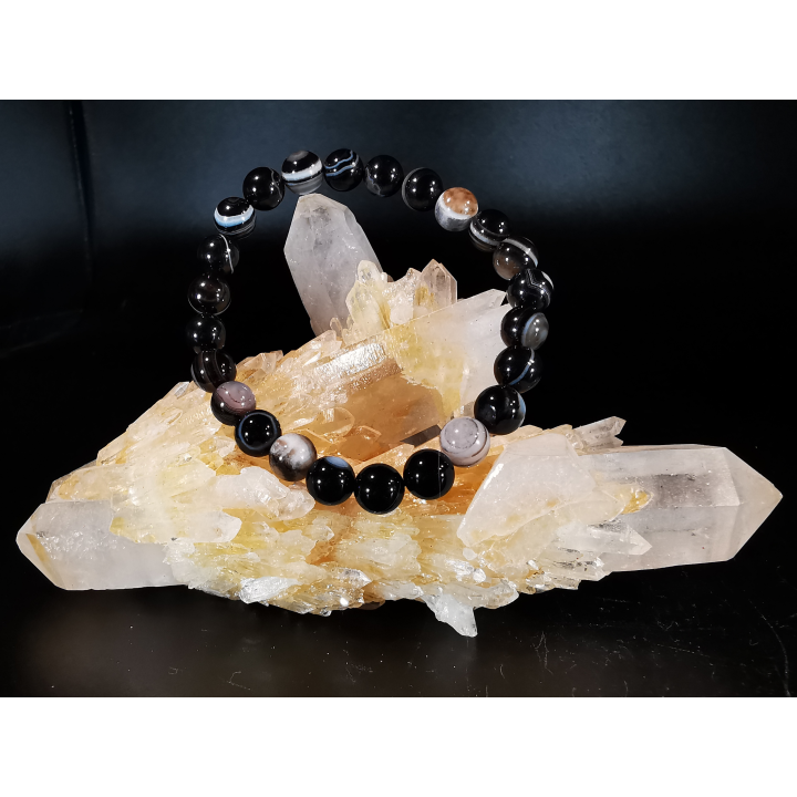 bracelet pierre naturelle 8 mm:  AGATE OEIL