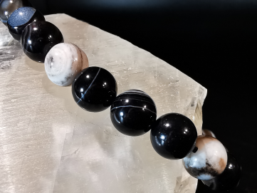 natural stone bracelet 8 mm: AGATE OEIL