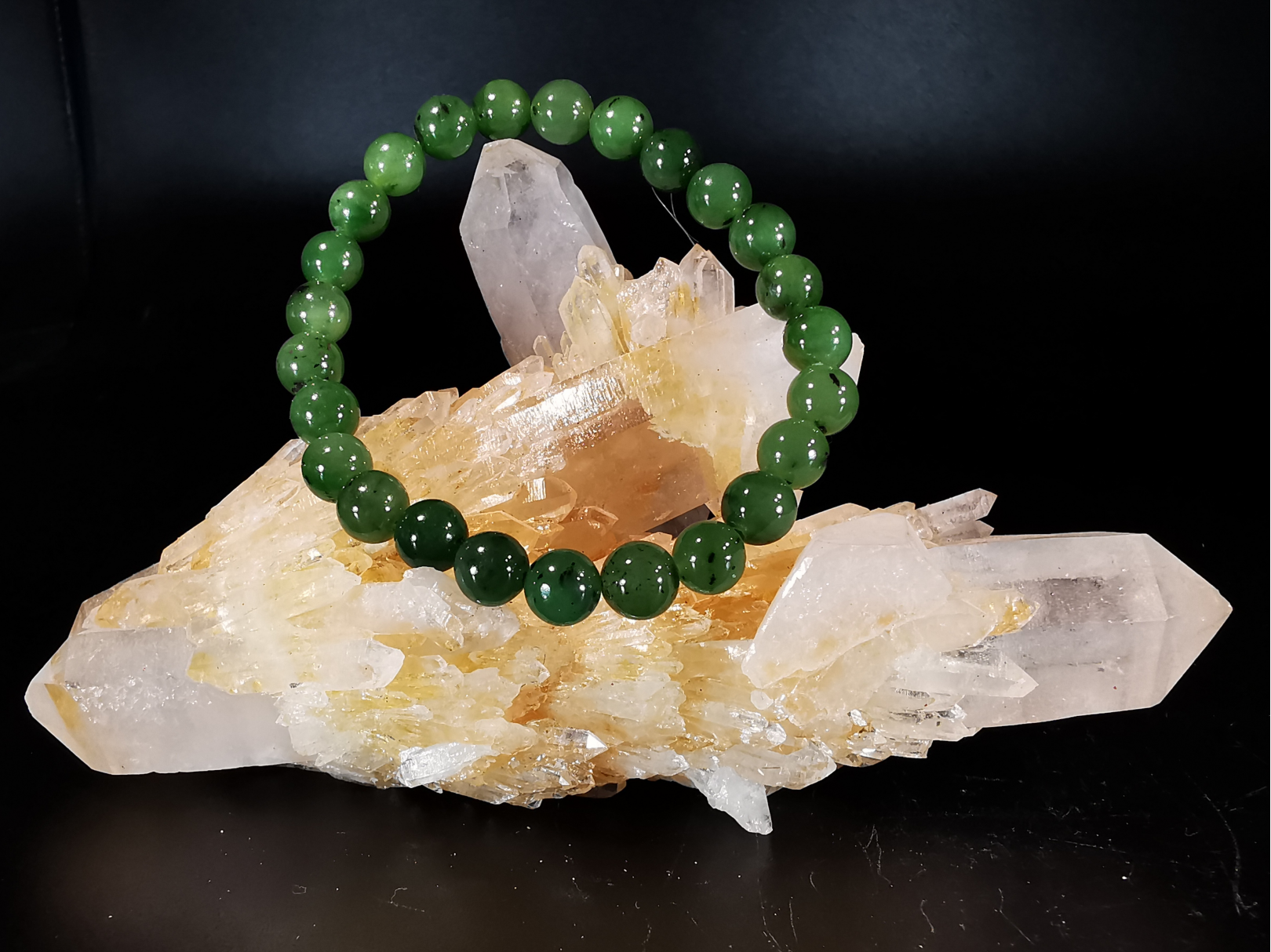 bracelet pierre naturelle 8 mm:  JADE NEPHRITE