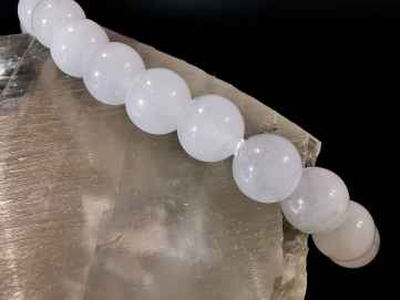 bracelet pierre naturelle 8 mm:  JADE BLANC