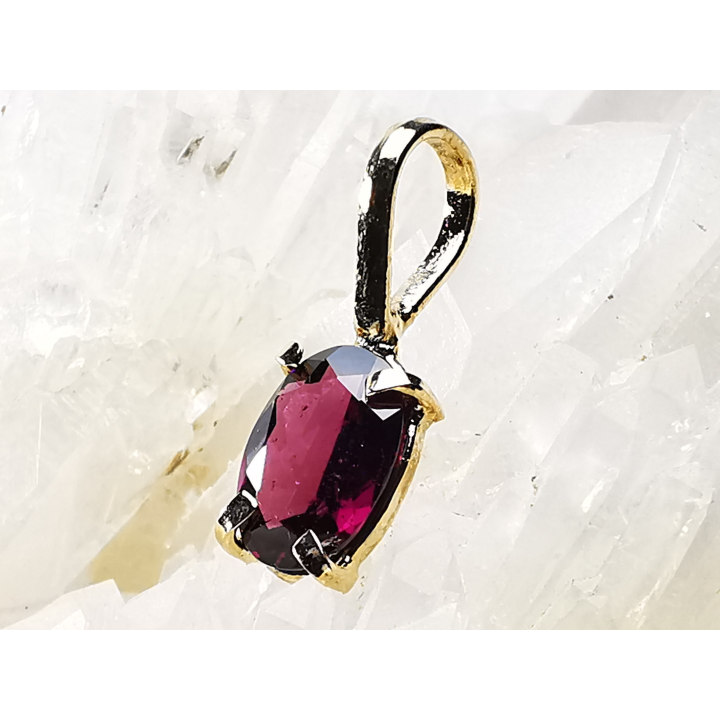 Pendentif : GRENAT