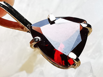 Pendentif : GRENAT