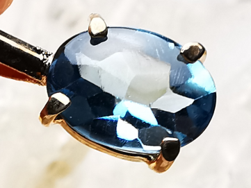 Pendentif : TOPAZE BLEUE