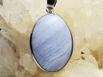 Pendentif : CALCEDOINE BLEUE