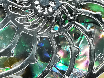 Pendant: AMMONITE in mother-of-pearl