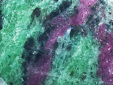 Pendentif : Rubis dans ZOISITE