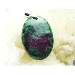 Pendentif : Rubis dans ZOISITE