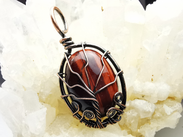 Pendentif : OEIL DE TAUREAU