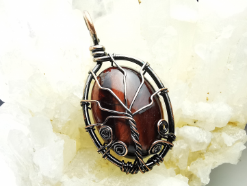 Pendentif : OEIL DE TAUREAU