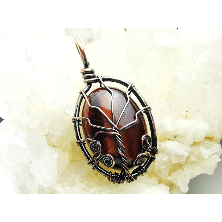 Pendant: OEIL DE TAUREAU