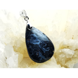 Pendentif : PIETERSITE