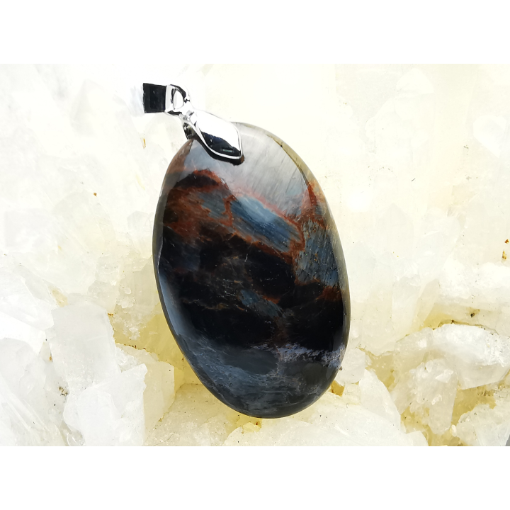 Pendentif : PIETERSITE