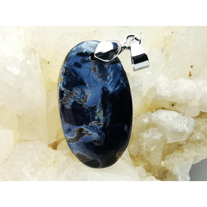 Pendentif : PIETERSITE