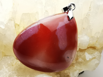 Pendentif : calcédoine CORNALINE