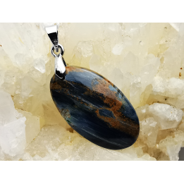 Pendentif : PIETERSITE