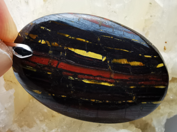 Pendentif : OEIL de FER