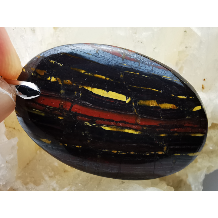 Pendentif : OEIL de FER