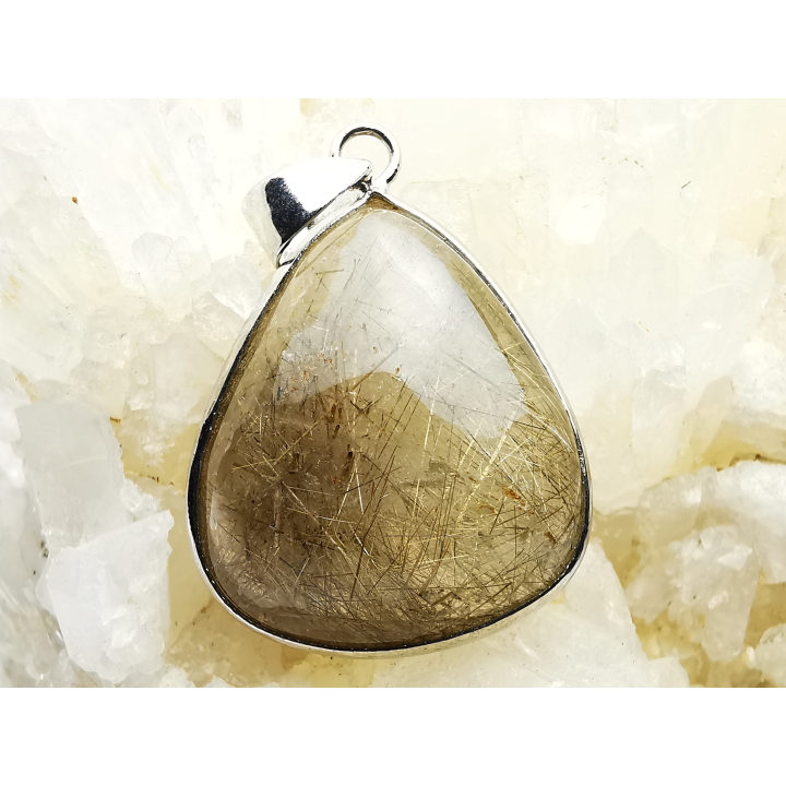 Pendentif : QUARTZ avec RUTILE