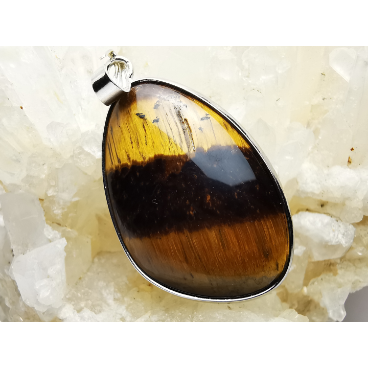 Pendentif : OEIL de TIGRE