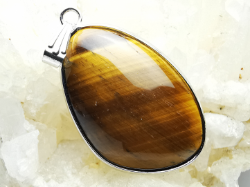 Pendentif : OEIL de TIGRE