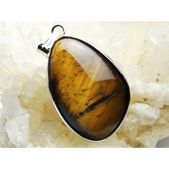Pendentif : OEIL de TIGRE