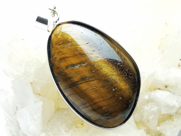 Pendentif : OEIL de TIGRE