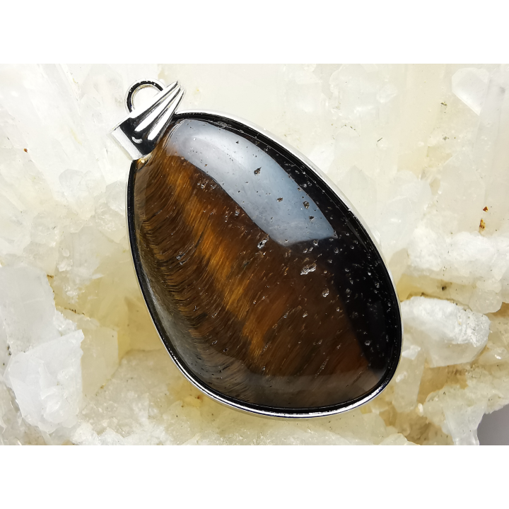 Pendentif : OEIL de TIGRE
