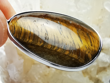 Pendentif : OEIL de TIGRE