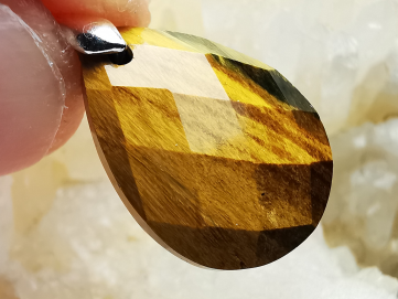 Pendentif : OEIL de TIGRE