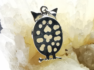 Pendentif : HIBOU QUARTZ LAITEUX