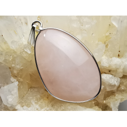 Pendant: PINK QUARTZ