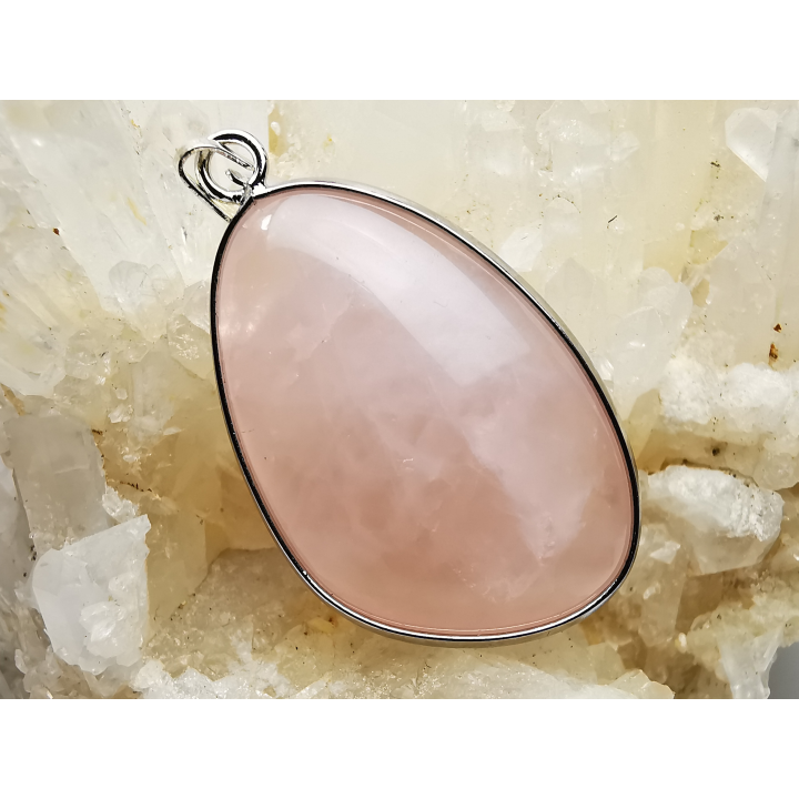 Pendant: PINK QUARTZ