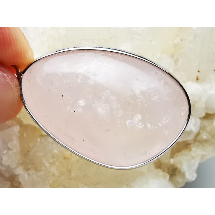 Pendant: PINK QUARTZ